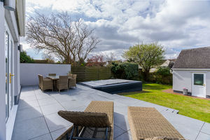 Photo 6- click for photo gallery